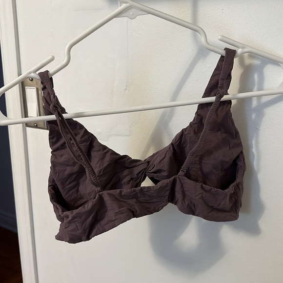 Skims Purple Fits Everybody Skimpy Scoop Bralette - Picture 3 of 3